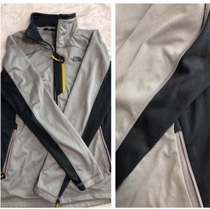 The North Face - Men’s SMALL Sweater